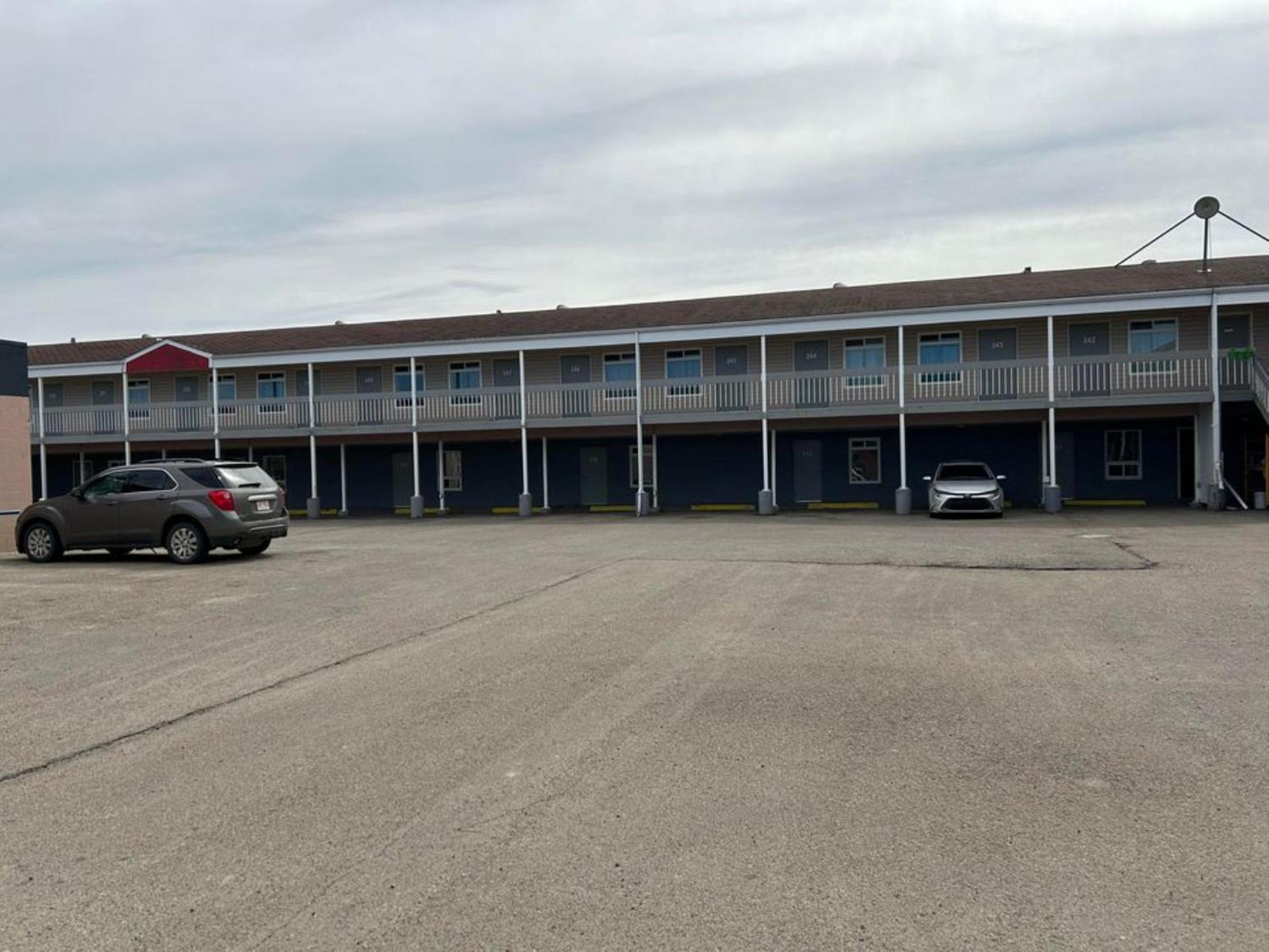 Parkside Inn Grande Prairie Exterior foto